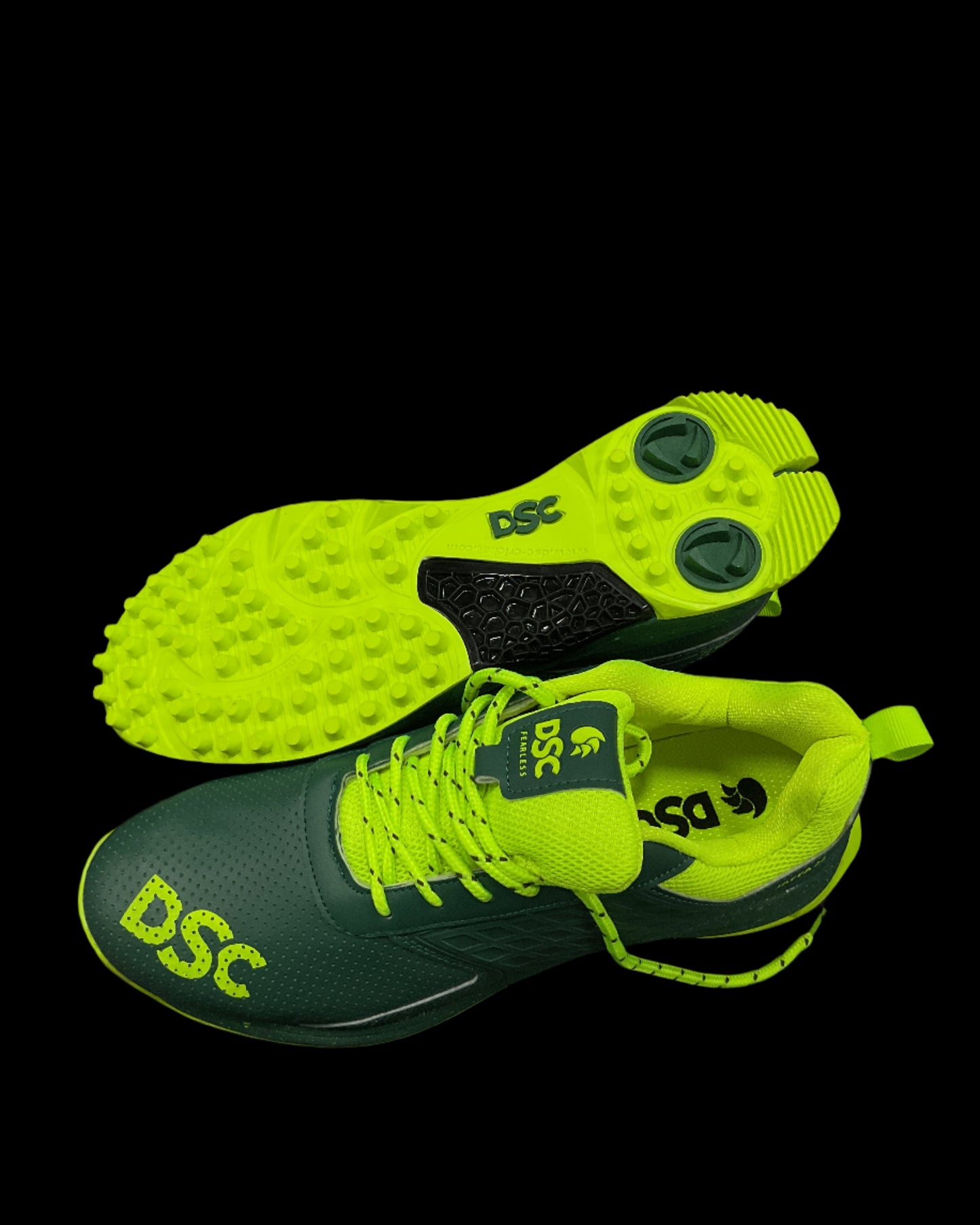 DSC JAFFA 22 CRICKET SHOES