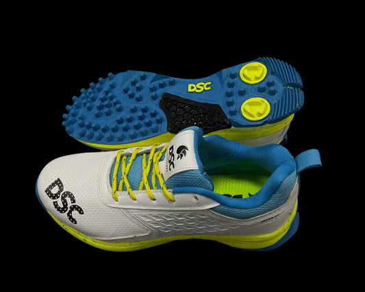 DSC JAFFA 22 CRICKET SHOES