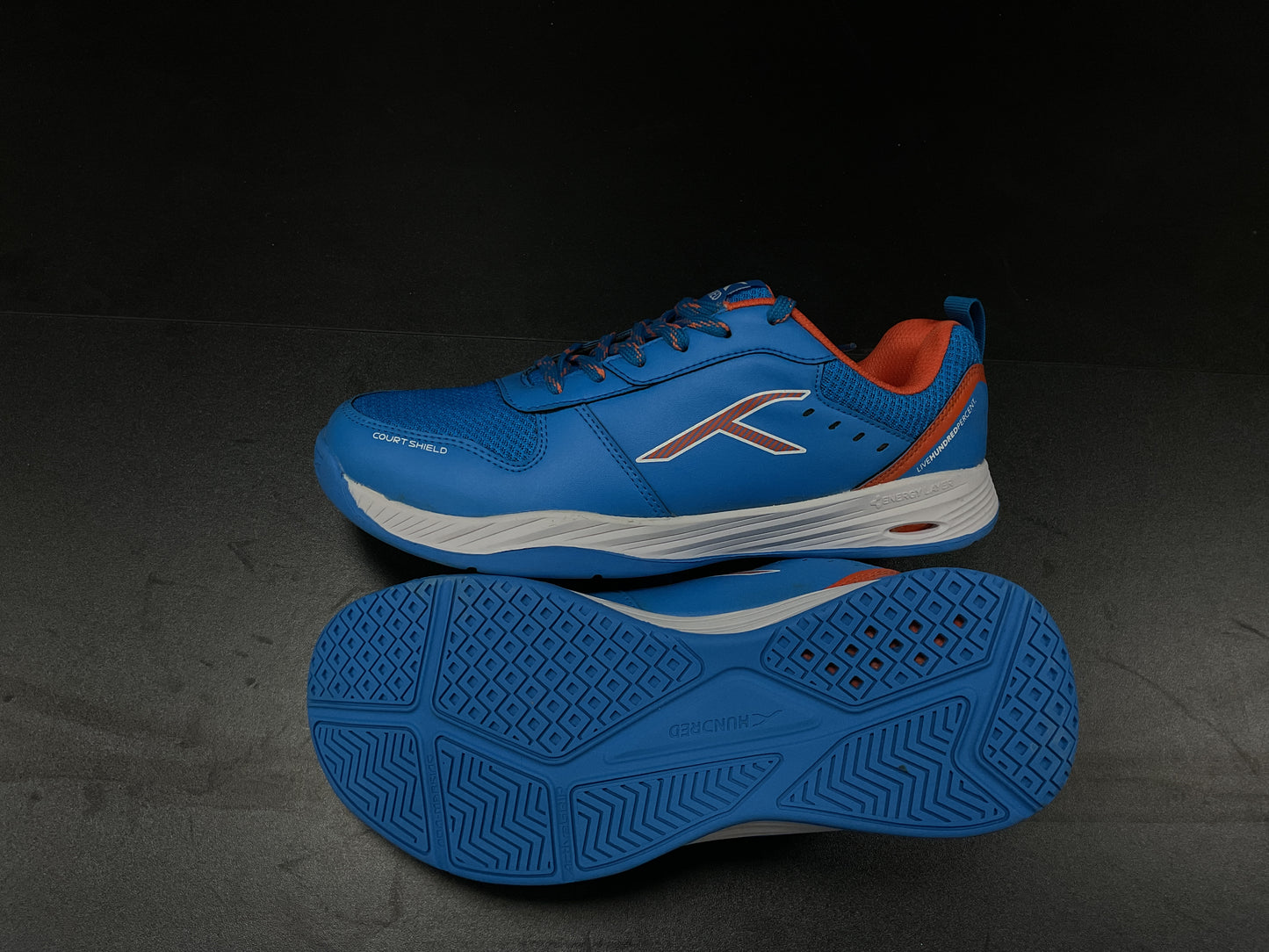 HUNDRED IN-DOOR COURT SHOES