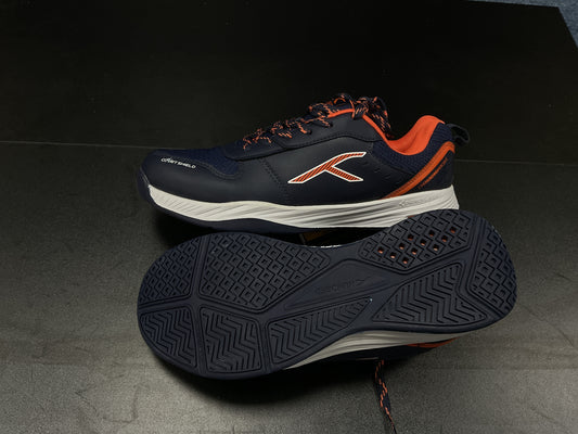 HUNDRED IN-DOOR COURT SHOES