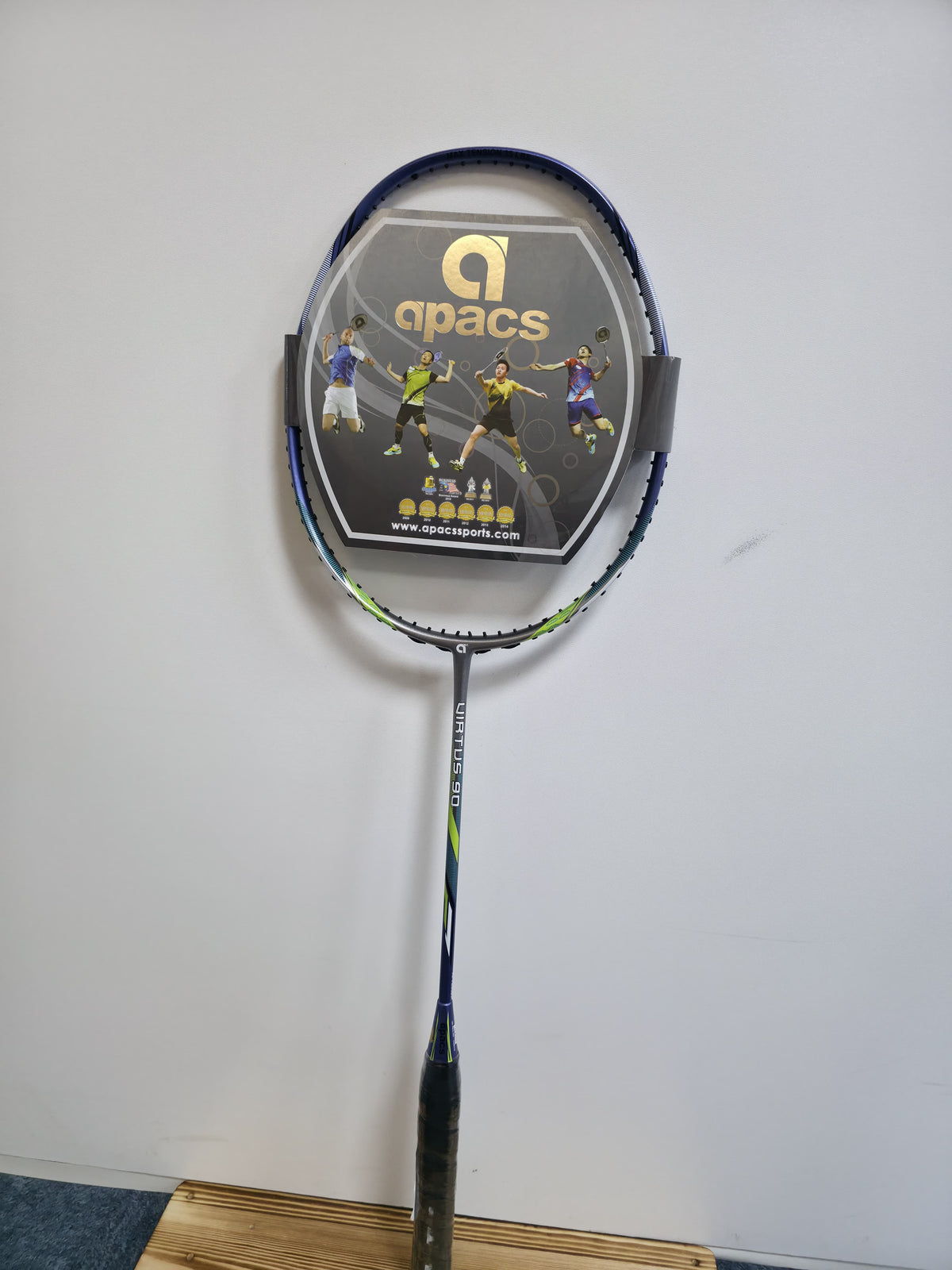APACS Z-ZIGGLER BADMINTION RACKET